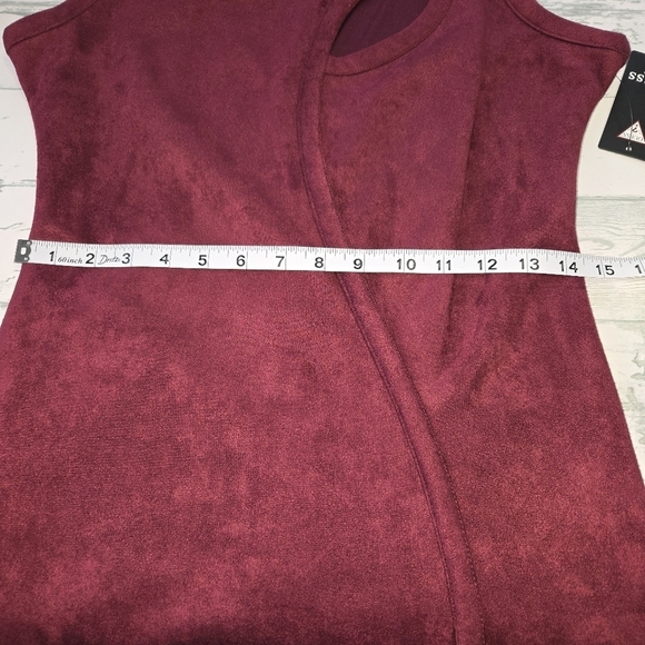Guess Red Bodycon Midi Dress Crew Neck Faux Suede Size 6  NWT - Picture 6 of 10